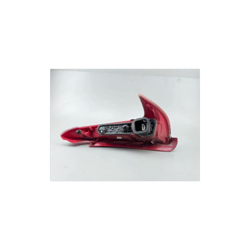 FEU ARRIERE GAUCHE  PEUGEOT 206
