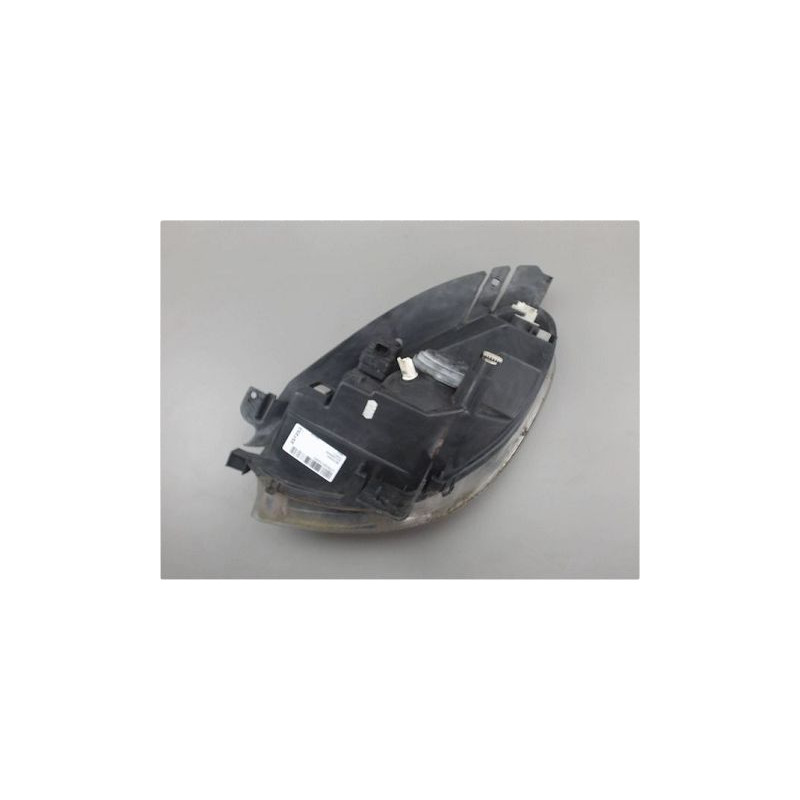 PHARE ANTIBROUILLARD AVANT DROIT CITROEN XSARA