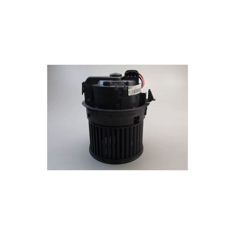 MOTEUR VENTILATEUR CHAUFFAGE PEUGEOT 2008