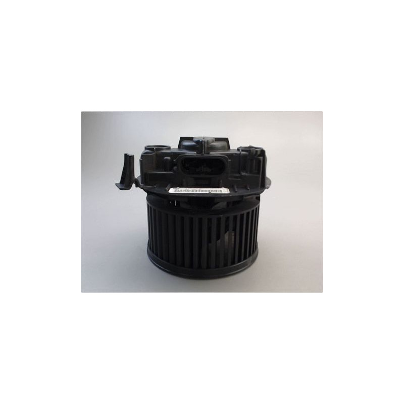 MOTEUR VENTILATEUR CHAUFFAGE NISSAN MICRA