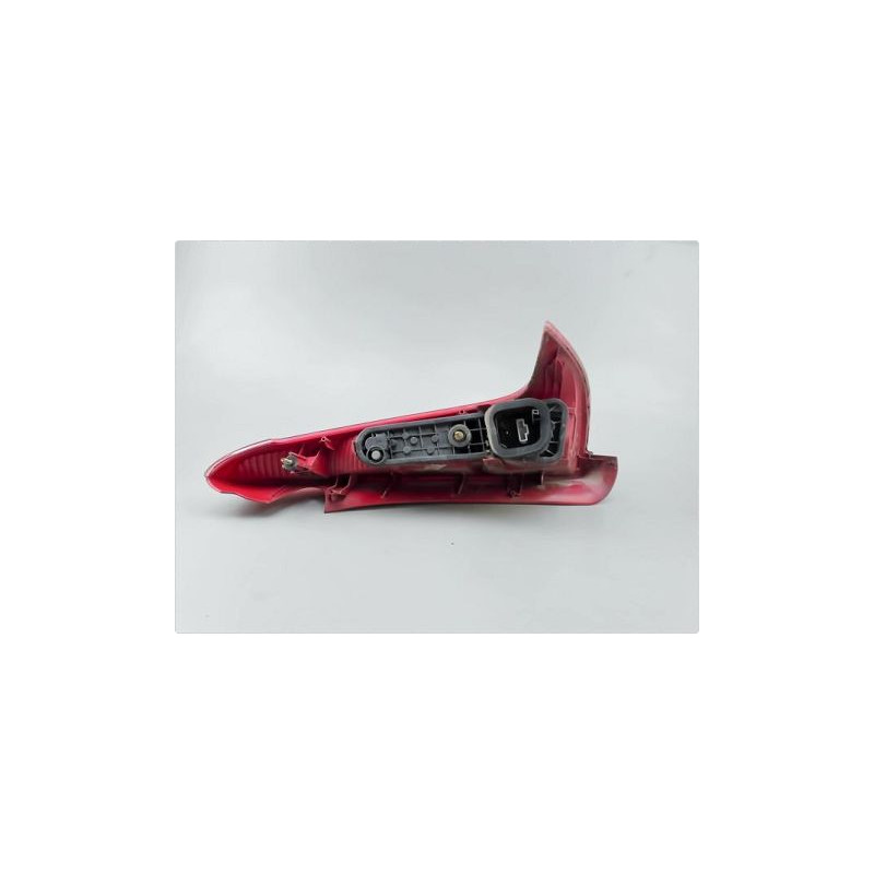 FEU ARRIERE GAUCHE  PEUGEOT 206