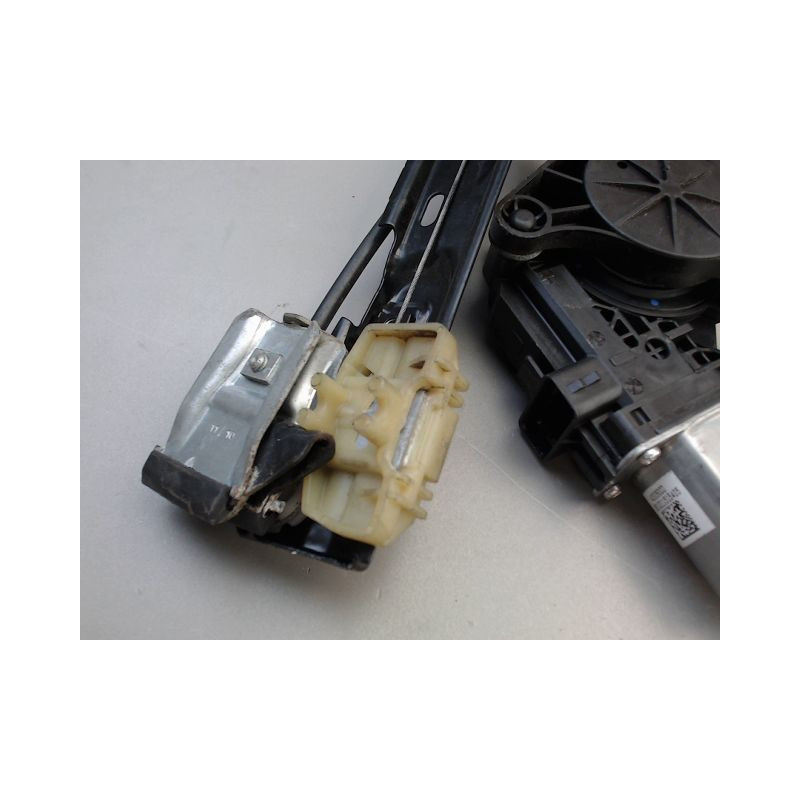 MECANISME LEVE-GLACE AVANT DROIT SEAT IBIZA