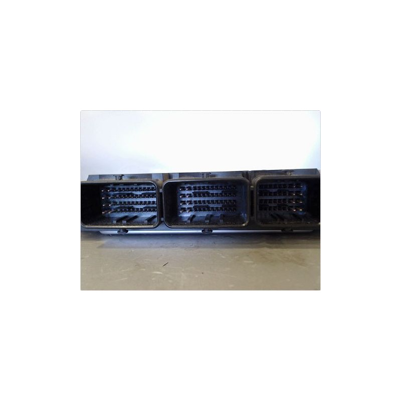 CALCULATEUR MOTEUR RENAULT MEGANE