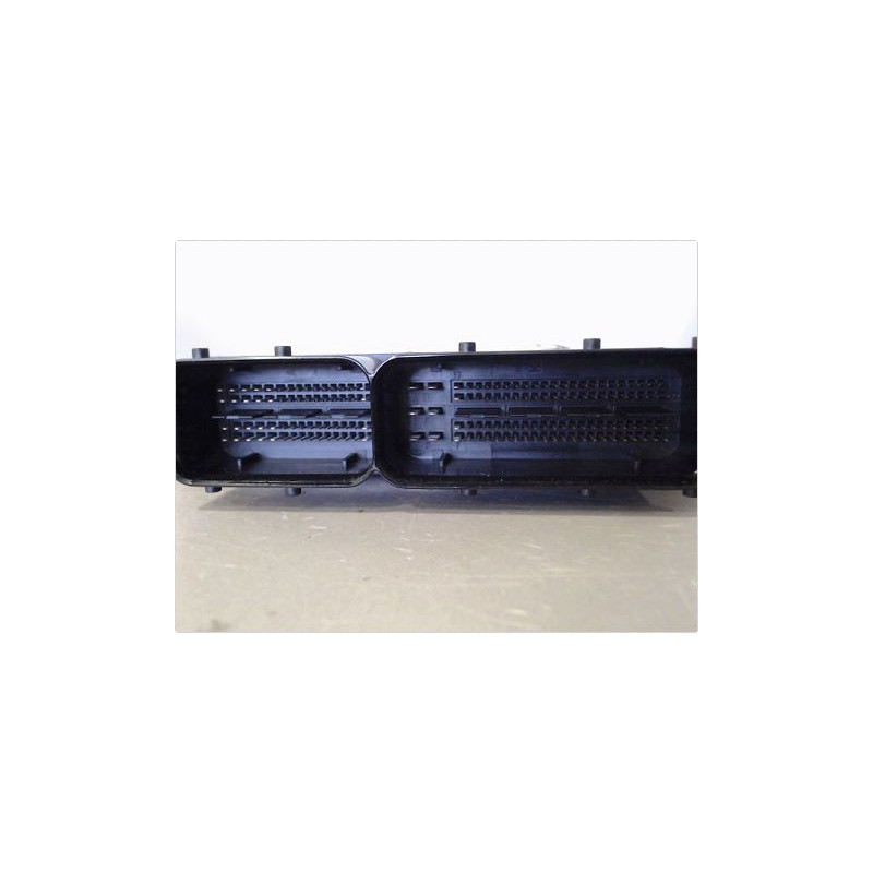 CALCULATEUR MOTEUR AUDI A6