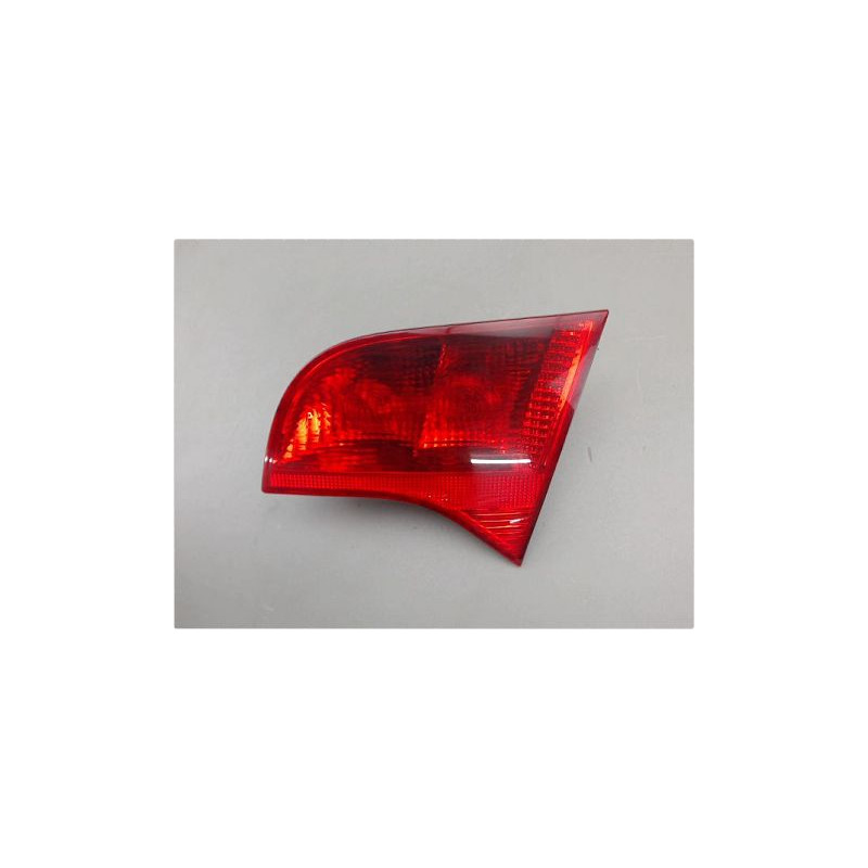 FEU ARRIERE INTERIEUR DROIT AUDI A4