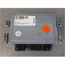 CALCULATEUR MOTEUR DACIA SANDERO