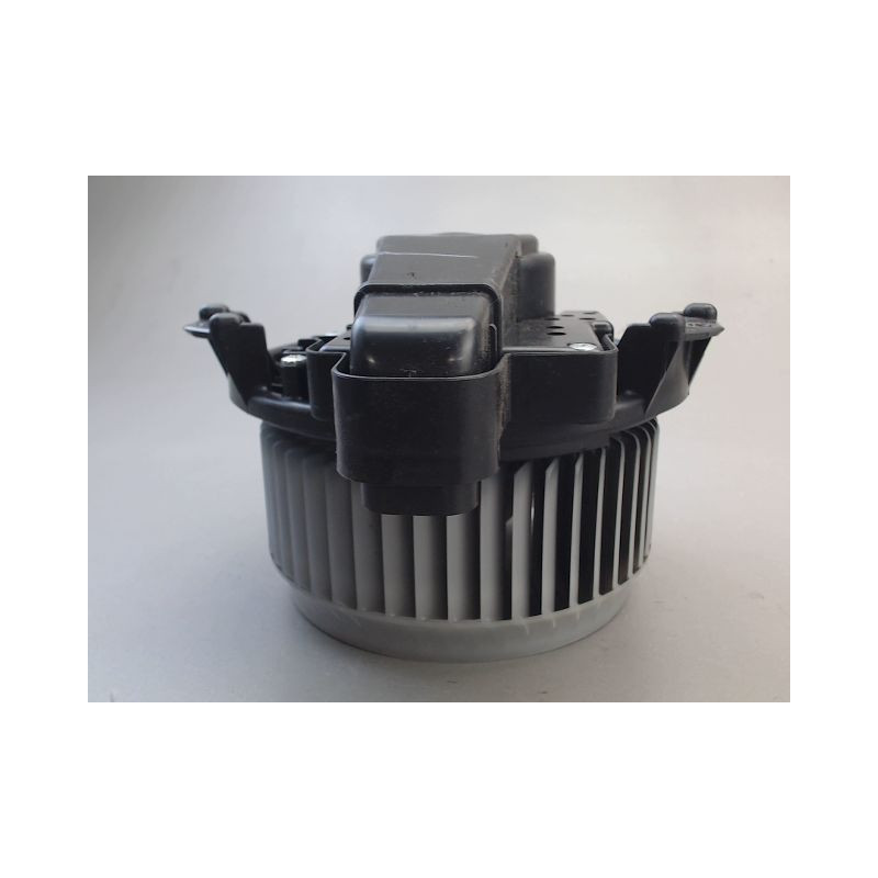 MOTEUR VENTILATEUR CHAUFFAGE TOYOTA VERSO