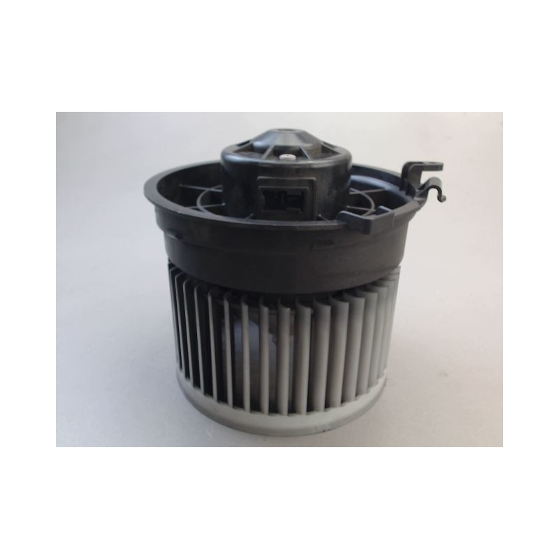 MOTEUR VENTILATEUR CHAUFFAGE NISSAN QASHQAI