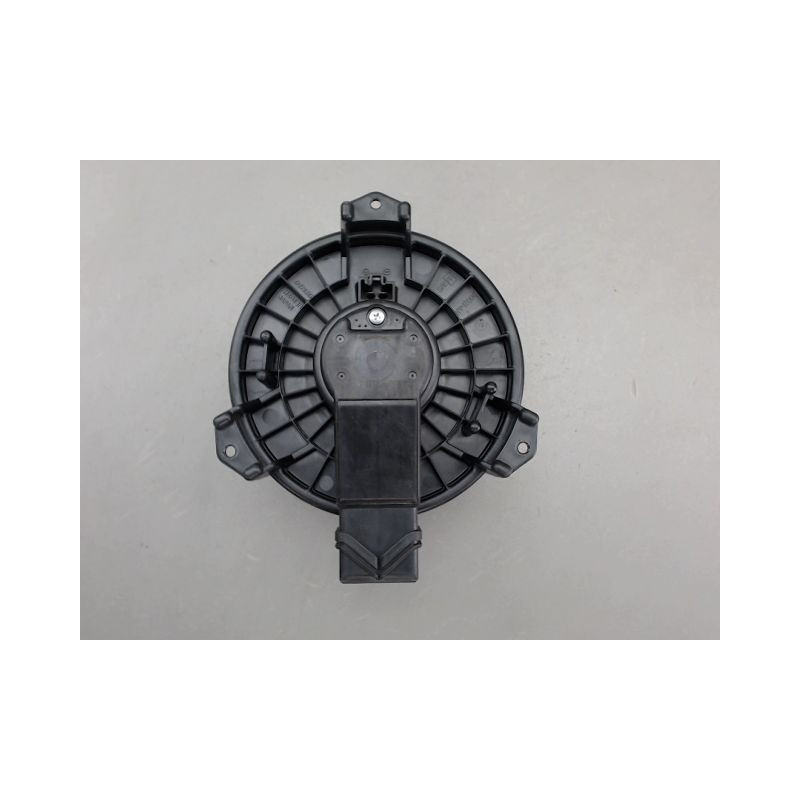 MOTEUR VENTILATEUR CHAUFFAGE SUZUKI SWIFT