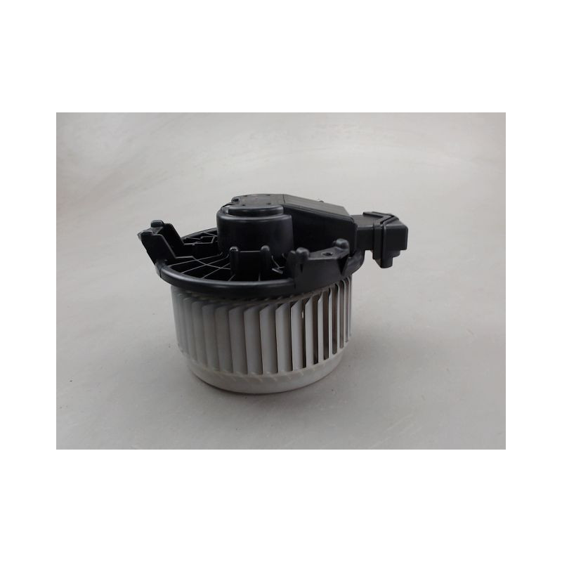 MOTEUR VENTILATEUR CHAUFFAGE SUZUKI SWIFT