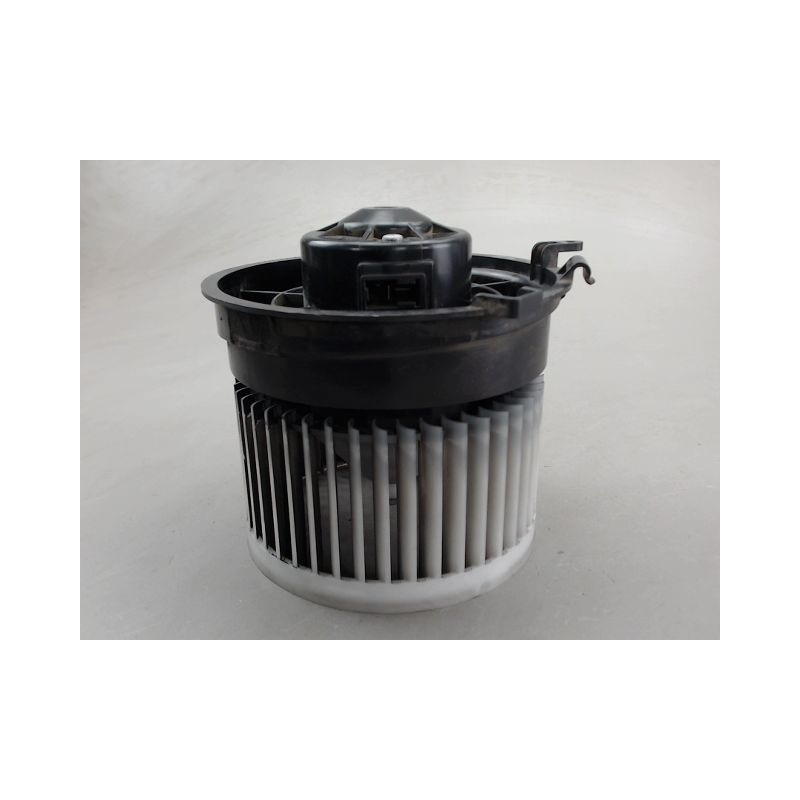 MOTEUR VENTILATEUR CHAUFFAGE NISSAN QASHQAI