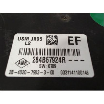 BOITE A FUSIBLES RENAULT MEGANE