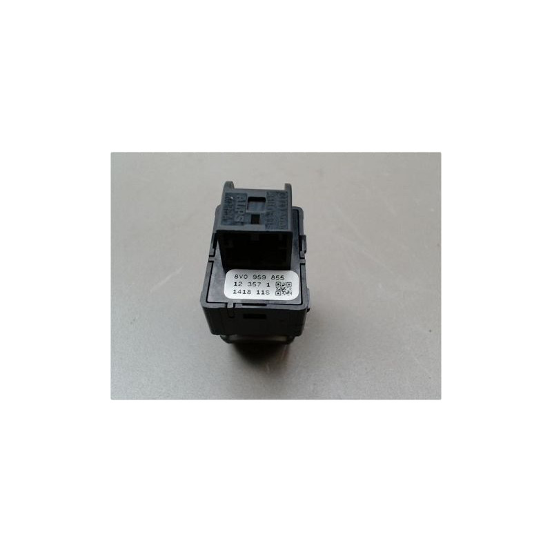 COMMANDE LEVE-GLACE PORTE AVD AUDI A3