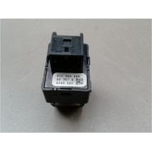 COMMANDE LEVE-GLACE PORTE AVD AUDI A3