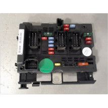 BOITE A FUSIBLES PEUGEOT 206