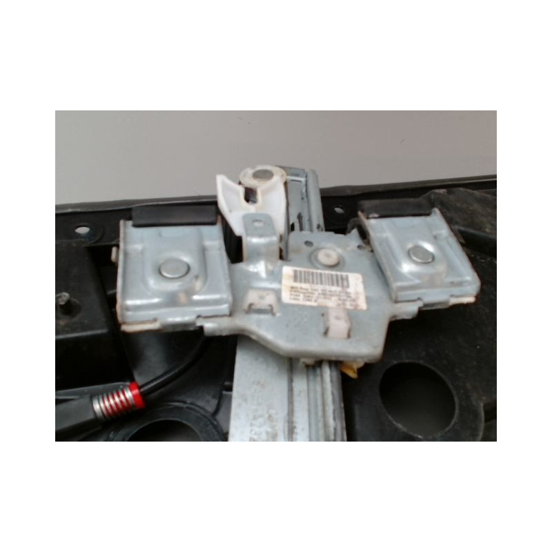MECANISME LEVE-GLACE AVANT GAUCHE FORD FIESTA
