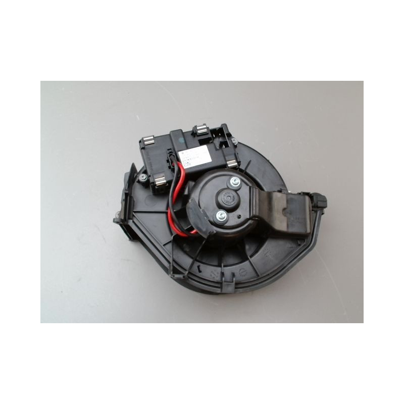 MOTEUR VENTILATEUR CHAUFFAGE AUDI A6
