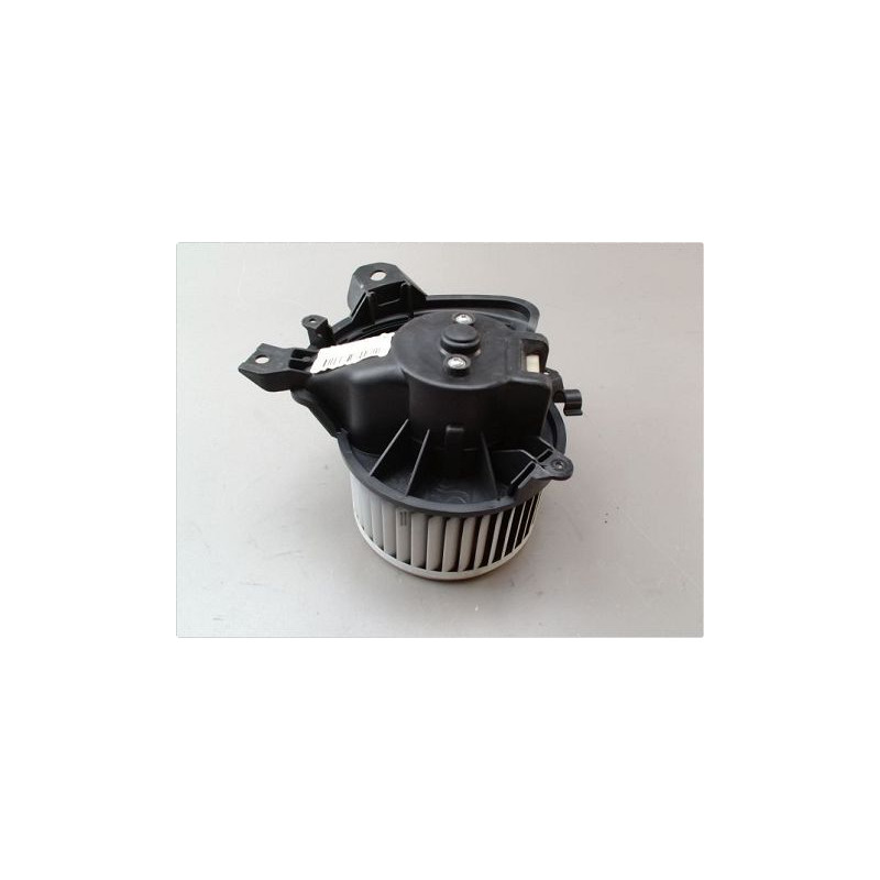 MOTEUR VENTILATEUR CHAUFFAGE OPEL CORSA