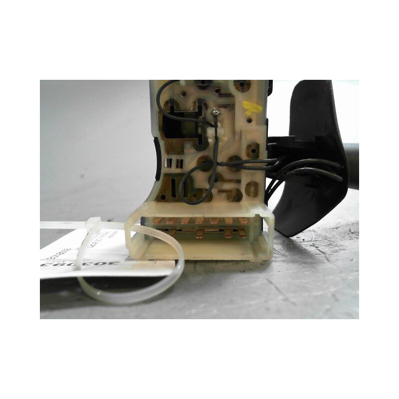 COMMANDE ESSUIE GLACE RENAULT CLIO