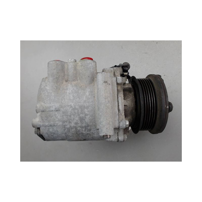 COMPRESSEUR AIR CONDITIONNE FORD FIESTA