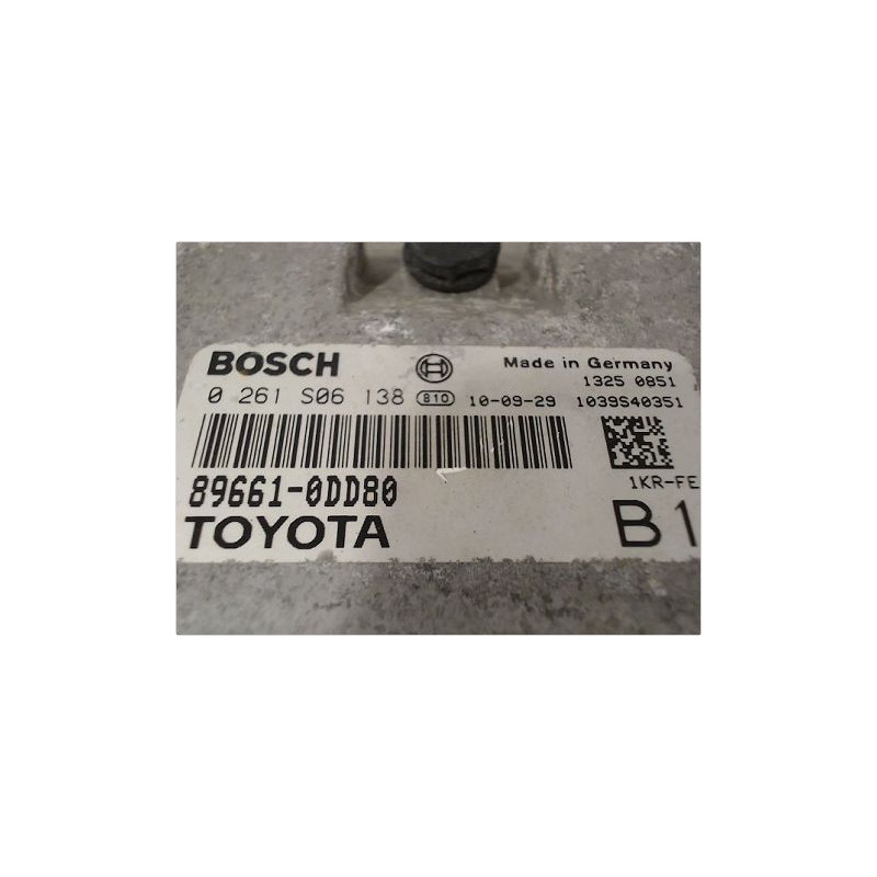 CALCULATEUR MOTEUR TOYOTA YARIS