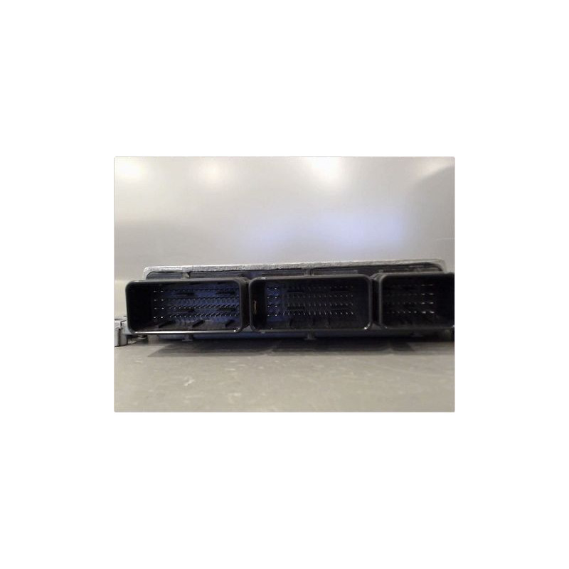 CALCULATEUR MOTEUR RENAULT MEGANE