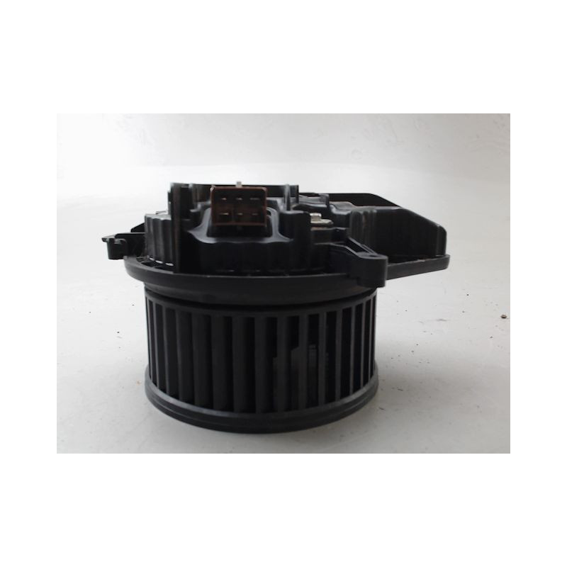 MOTEUR VENTILATEUR CHAUFFAGE AUDI A4