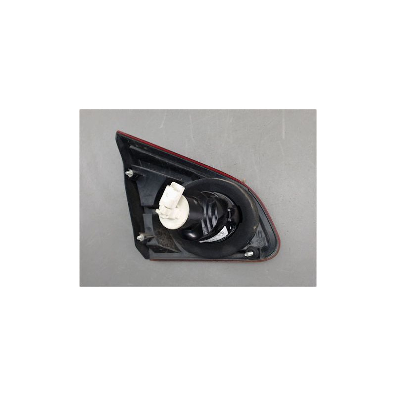 FEU ARRIERE INTERIEUR DROIT NISSAN QASHQAI