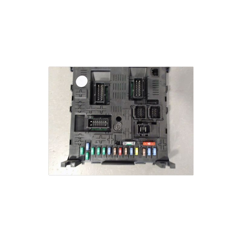 BOITIER GESTION HABITACLE PEUGEOT 5008