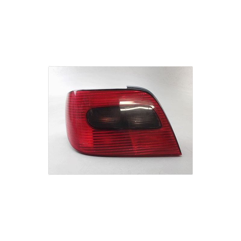 FEU ARRIERE GAUCHE  CITROEN XSARA
