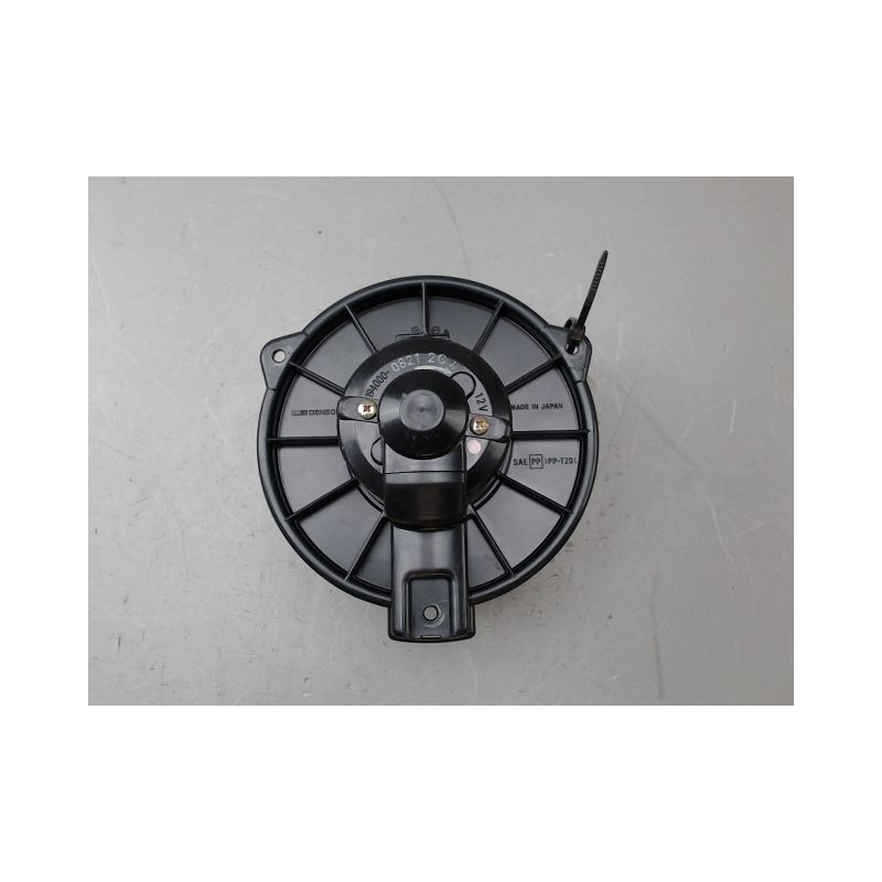 MOTEUR VENTILATEUR CHAUFFAGE TOYOTA YARIS