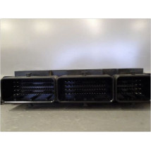 CALCULATEUR MOTEUR RENAULT CLIO