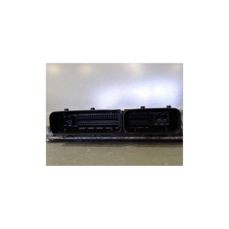 CALCULATEUR MOTEUR VOLKSWAGEN FOX
