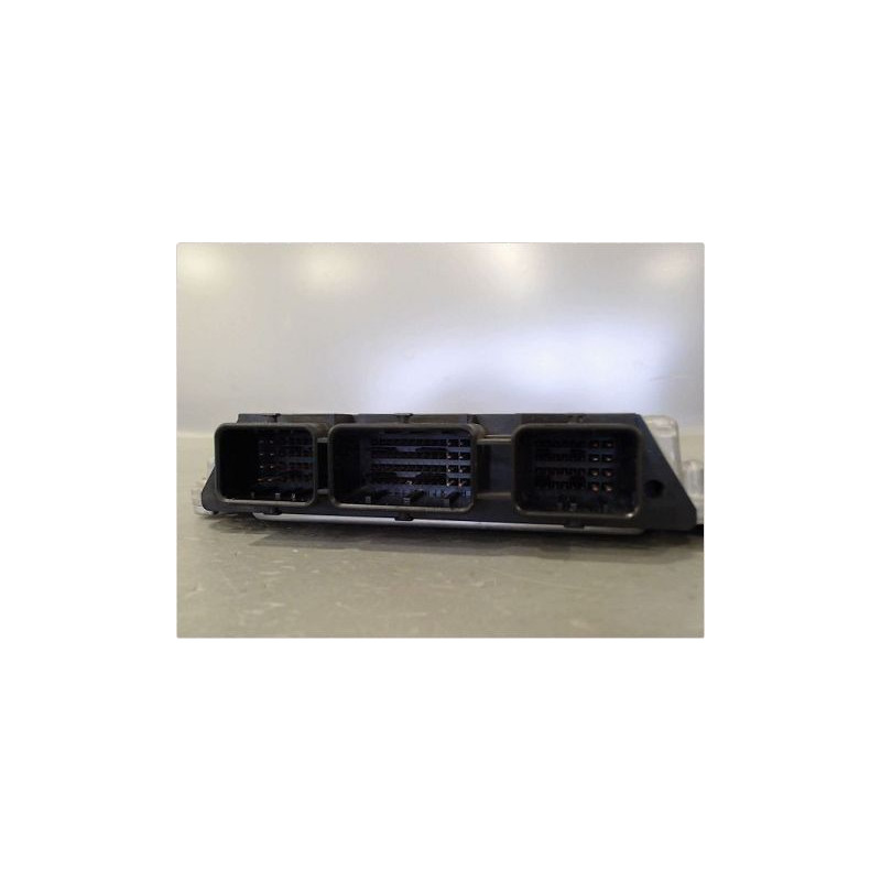 CALCULATEUR MOTEUR FORD FOCUS