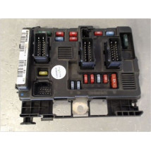 BOITE A FUSIBLES PEUGEOT 206