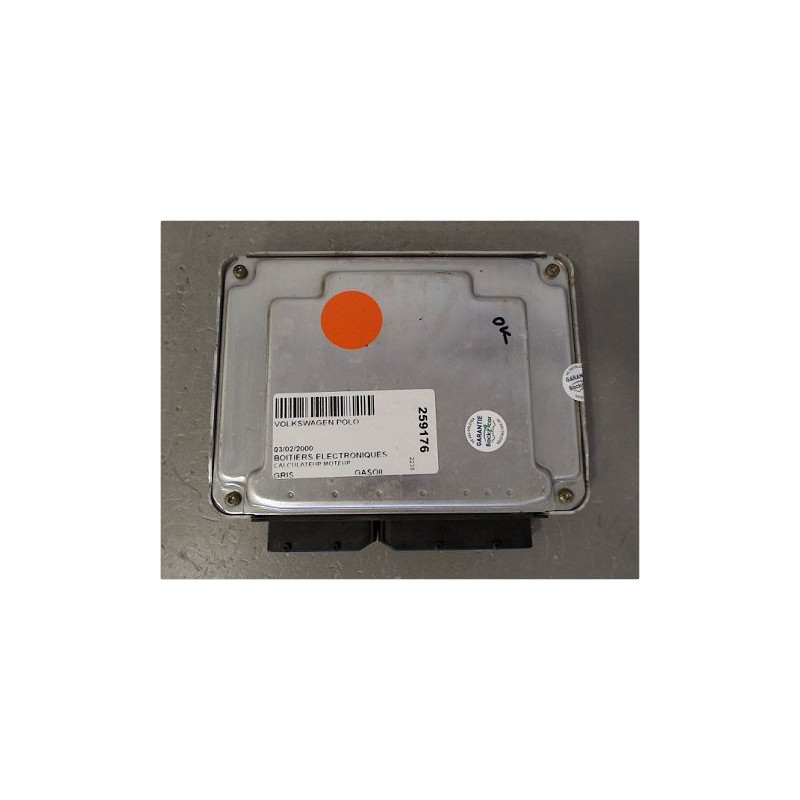 CALCULATEUR MOTEUR VOLKSWAGEN POLO