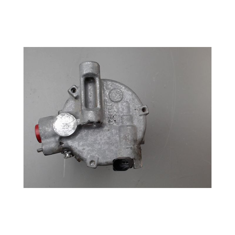 COMPRESSEUR AIR CONDITIONNE VOLKSWAGEN POLO