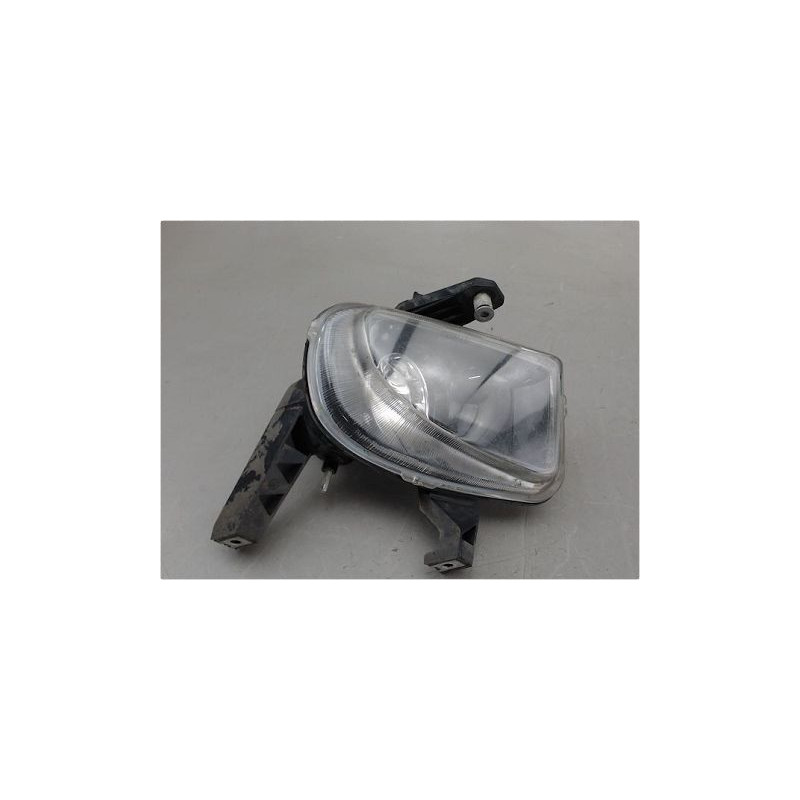 PHARE ANTIBROUILLARD AVANT DROIT FIAT PUNTO