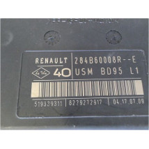 BOITE A FUSIBLES RENAULT MEGANE