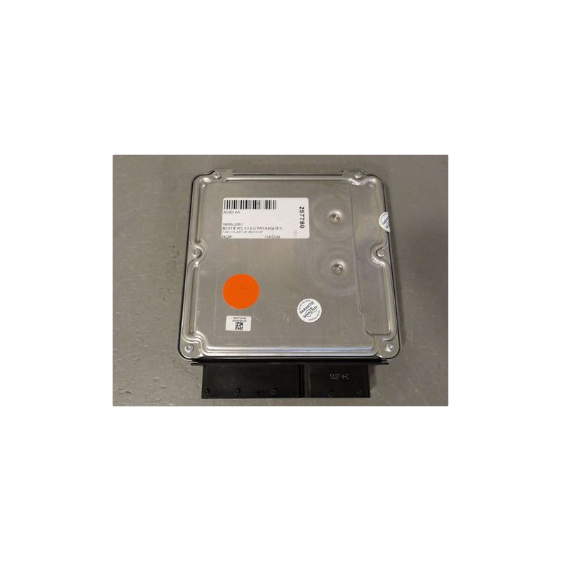CALCULATEUR MOTEUR AUDI A6