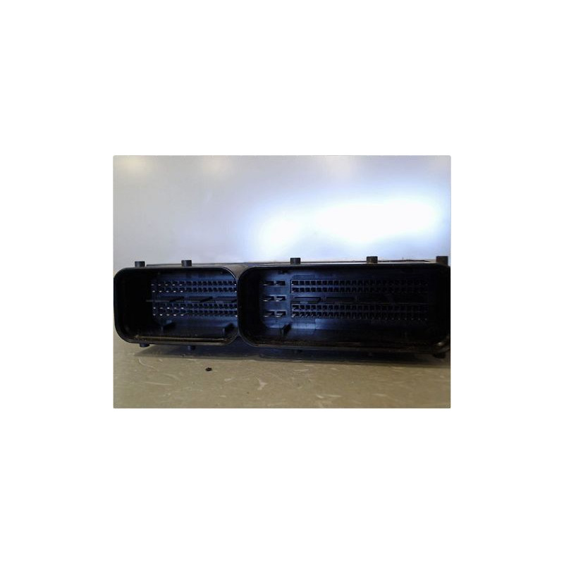 CALCULATEUR MOTEUR VOLKSWAGEN SCIROCCO