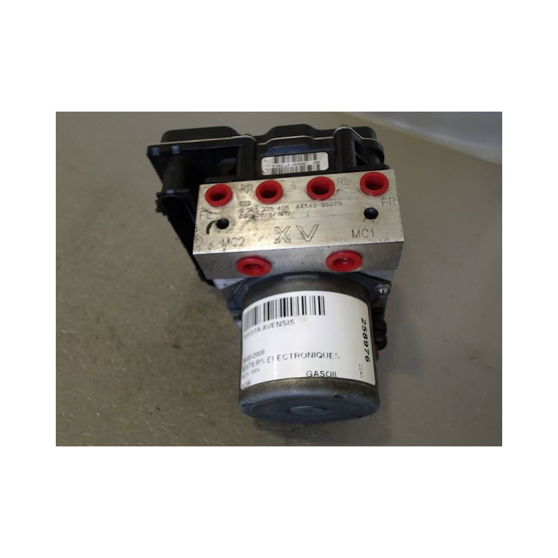 UNITE HYDRAULIQUE ABS TOYOTA AVENSIS