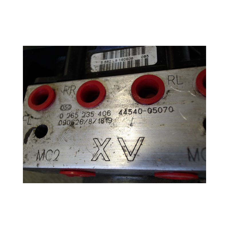 UNITE HYDRAULIQUE ABS TOYOTA AVENSIS