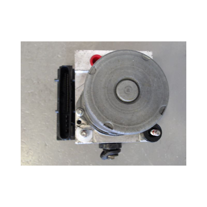UNITE HYDRAULIQUE ABS TOYOTA AVENSIS