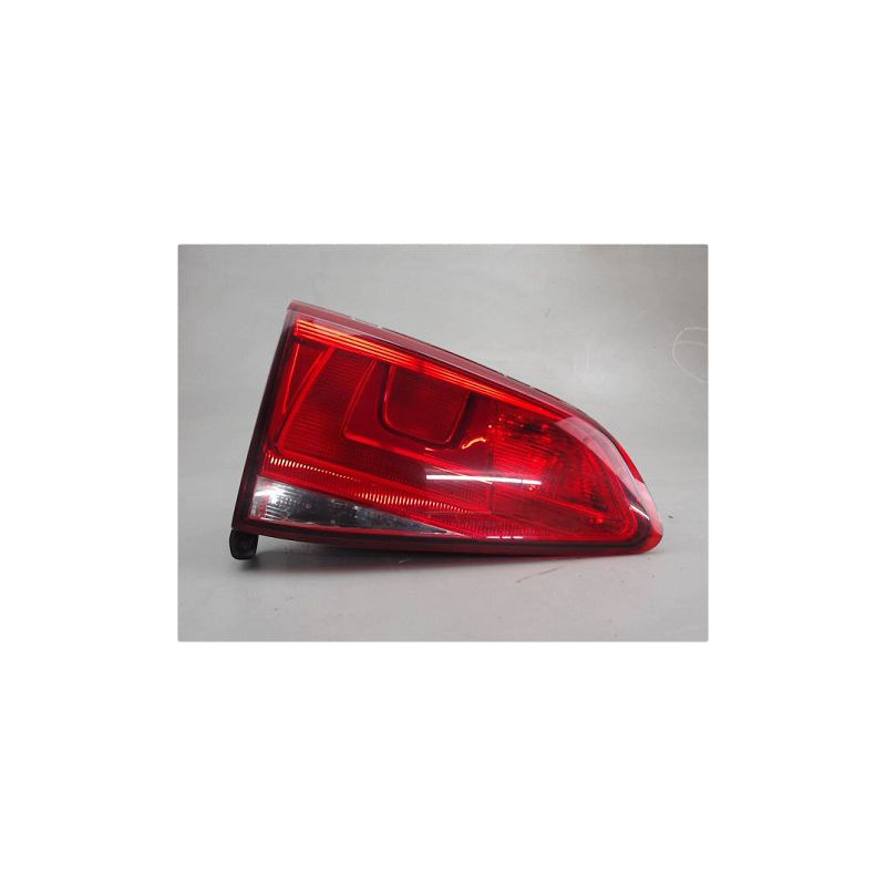 FEU ARRIERE INTERIEUR GAUCHE VOLKSWAGEN GOLF