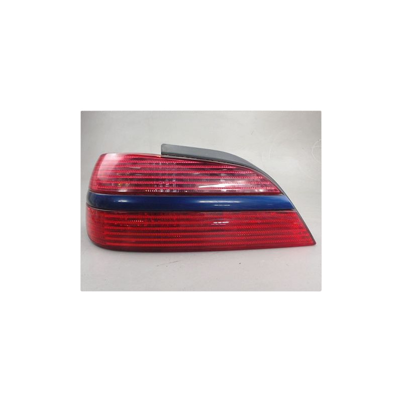 FEU ARRIERE GAUCHE  PEUGEOT 406