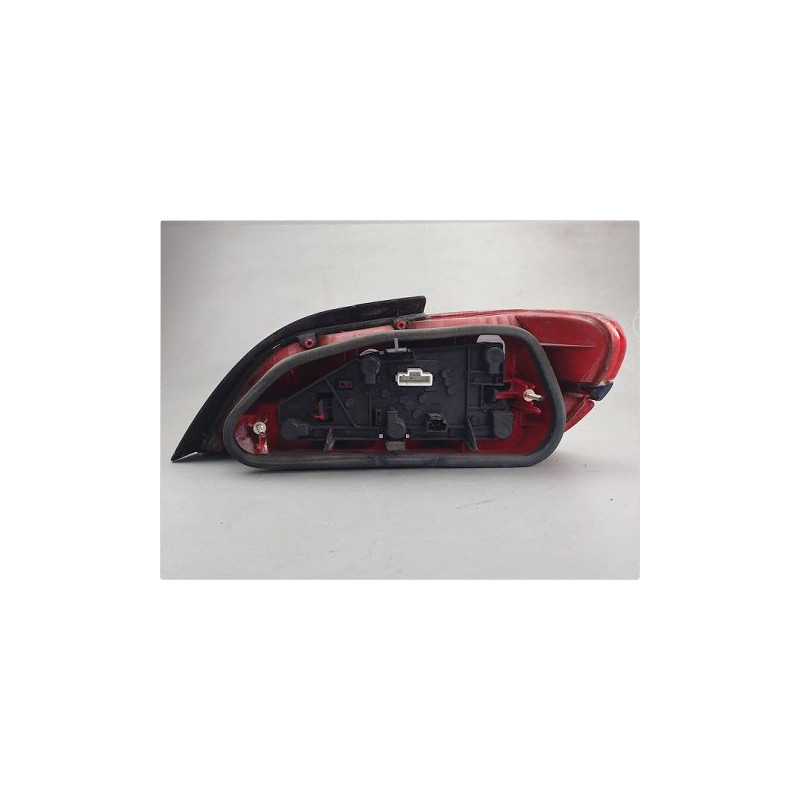 FEU ARRIERE GAUCHE  PEUGEOT 406