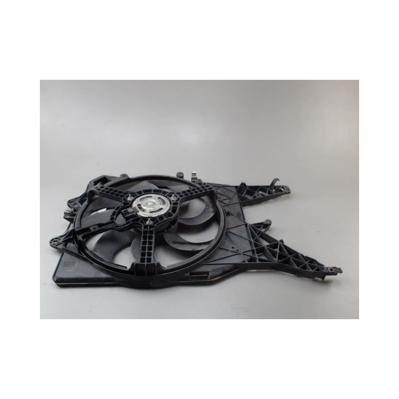 MOTEUR VENTILATEUR RADIATEUR OPEL CORSA