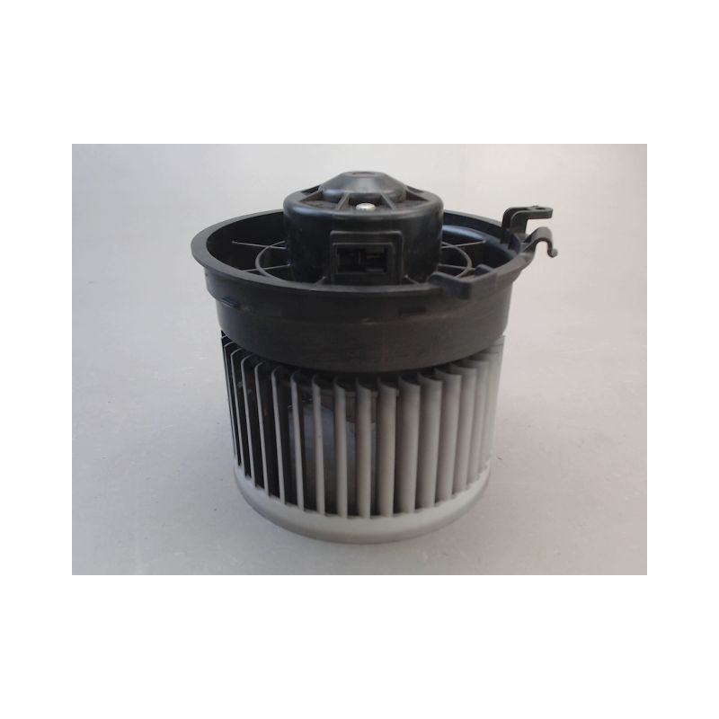 MOTEUR VENTILATEUR CHAUFFAGE NISSAN QASHQAI