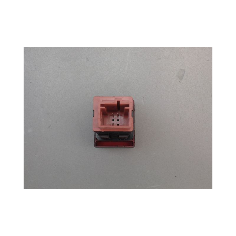 BOUTON DE WARNING PEUGEOT 3008